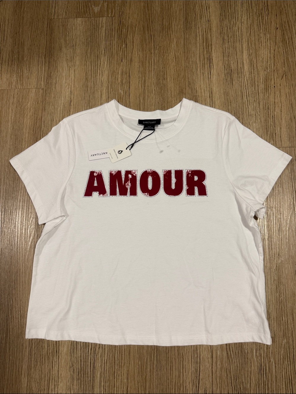 Sanctuary White Tee with Bold Red AMOUR Print Clap XLP